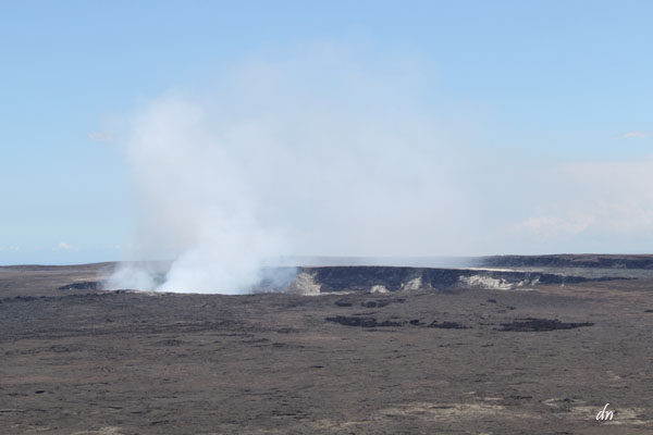 Volcano tour: The Kilauea Caldera and the steaming Halema'uma'a Crater