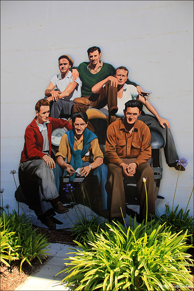 Mack and his friends mural by artist John Cerney