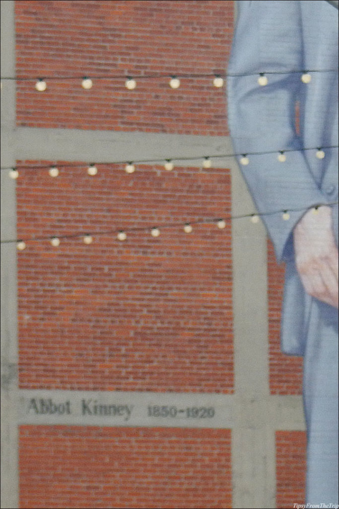 Kinney, mural.