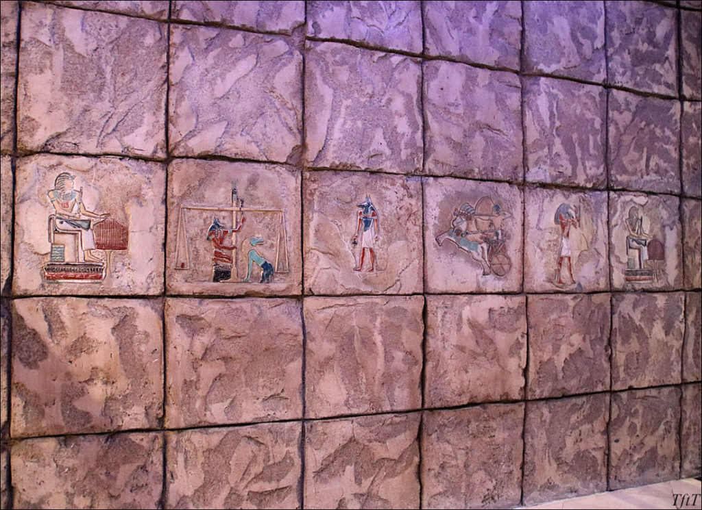 Luxor murals