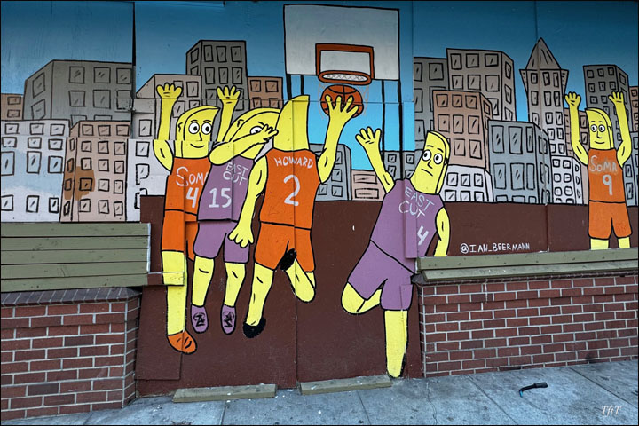 The Banana Men playing Basketball -- Ian Beermann murals in San Francisco 