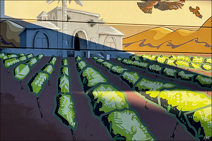 Wine Country Mural, Livermore Outlets. 